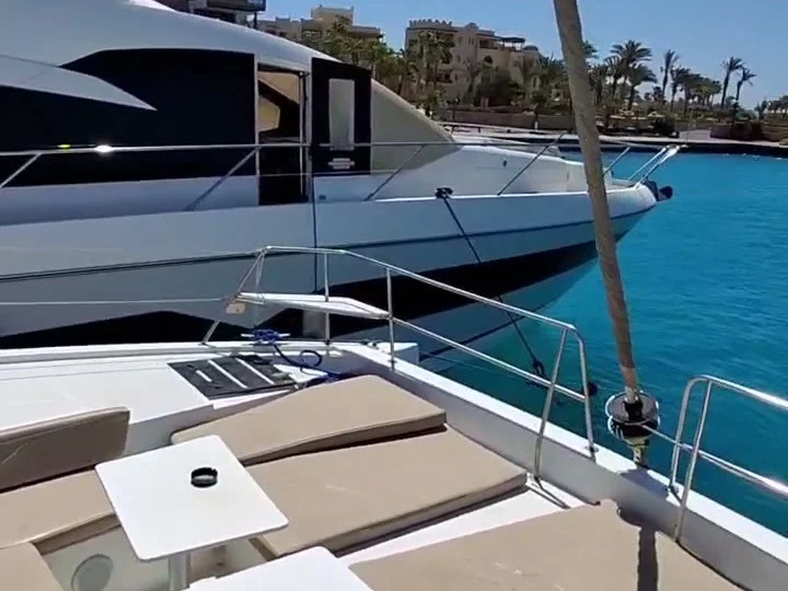 The wide foredeck of the Locke Catamaran
